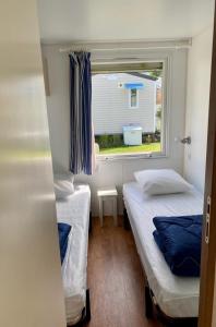 Campings Camping L-oree des Bois - ATC Routes du Monde ATC - Saint-Pierre d-Oleron : photos des chambres