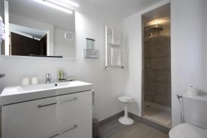 Hotels Hotel Le Relais Saint-Jacques : photos des chambres