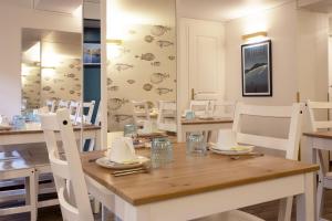 Hotels Hotel Le Relais Saint-Jacques : photos des chambres