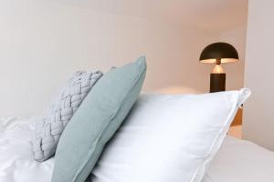 For You Rentals Céntrico y Luminoso Estudio TEMPORAL Dúplex en Madrid EST23