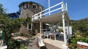 kule , değirmen deniz manzaralı taş villa - Orhaniye