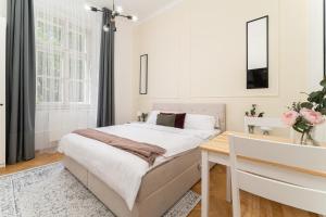 1# Fancy share Apartment with Own Bathroom