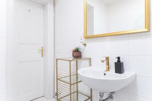 1# Fancy share Apartment with Own Bathroom