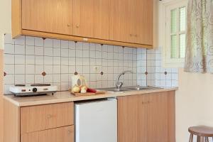 Sandy Maria apartment 101