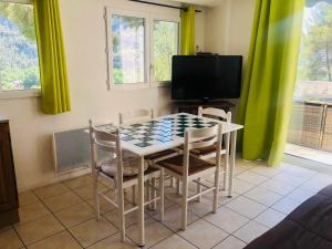 B&B / Chambres d'hotes B&B Villa Chante Coucou : photos des chambres