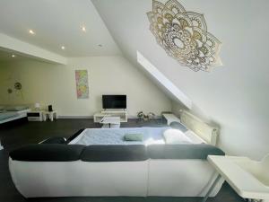 Central Apartment with Cathedral View