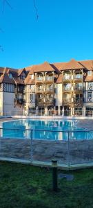 En rez-de-chaussée - terrasse & Piscine Chauffée