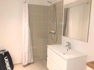 Spacious 1-BR w a balcony in Frederiksberg - 202