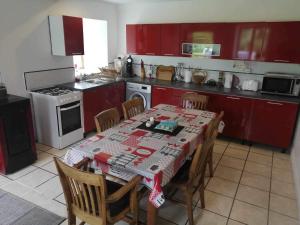 Maisons de vacances NormanD Holiday Home - VIRE CALVADOS Relaxing Rural Retreat : photos des chambres