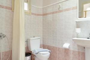 Sandy Maria studio 203