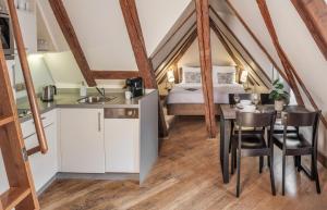 Studio Attic room in 3 Epoques