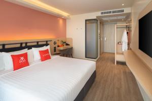 Firefly 2 Bedroom Deluxe