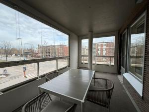 Kotimaailma - Tilava kolmio Tikkurilassa