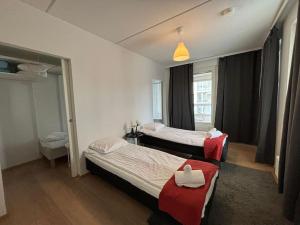 Kotimaailma - Tilava kolmio Tikkurilassa