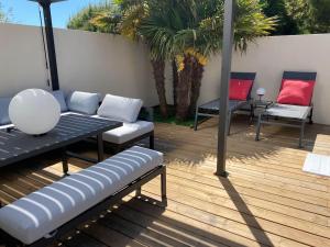 Maisons de vacances Villa balneaire a 300m de la mer Piscine&SPA : photos des chambres