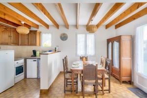Maisons de vacances Plobannalec-Lesconil centre - Maison avec grand jardin : photos des chambres