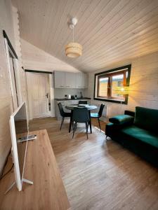 Ośrodek Wypoczynkowy "Julia" w Samociążku