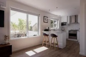 Modern refurbished unit in charming Bellerive - Bellerive