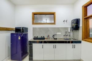 Peacefulhuts 1BHK nr. Yashobhoomi ICC and Airport