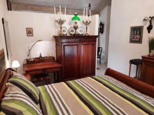 B&B / Chambres d'hotes La Foret des Trois Hiboux - Le Clos Napoleon Bed&Breakfast : photos des chambres