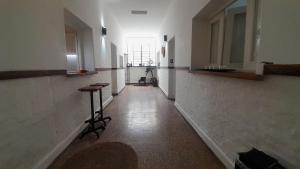 Casa amplia y confortable, totalmente amoblada, quincho con asador, excelente ubicación