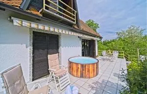 Cozy Home In Donji Zvecaj With Kitchen - Gornji Zvečaj