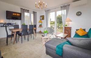 2 Bedroom Stunning Home In San-Giuliano