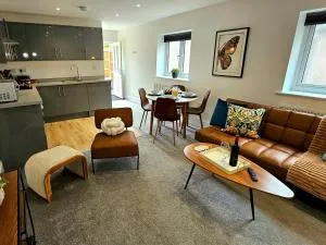 Pass the Keys Flat 3 · Stylish Modern Apt with Patio - Shifnal