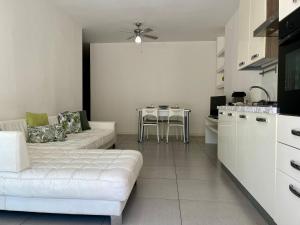 Flat with Terrace & Pool