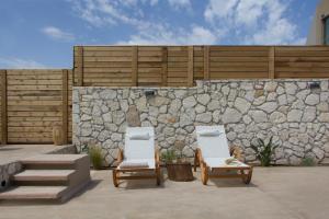 Endogeios Luxury Villas