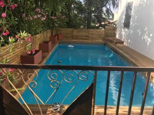 Maison 4 chambres piscine jardin centre ville