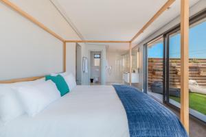 Amara 2 -designer Penthouse With Solar Power