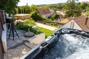 Malomvölgyi Vendégház - Lucernás