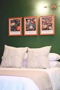 The Red door - Suikerbostuin