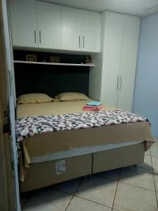 quitinete com garagem, perto do metro - Samambaia