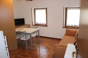 Wohnung in Malcesine mit Privatstrand - a82859