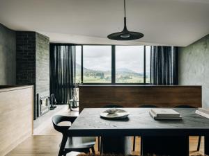 Moody Luxury Home in the Wine Region
