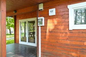 Girulių poilsiavietės namelis - XVII