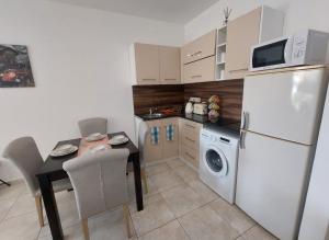 MyCyprusStay - Jos Cosy 1 Bedroom Apartment