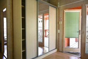 Girulių poilsiavietės namelis - XVII