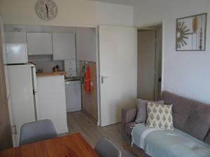 Saint-Cyprien: T2 cabine rénové 6 pers, piscine, parking, à 100m de la plage - FR-1-106-80