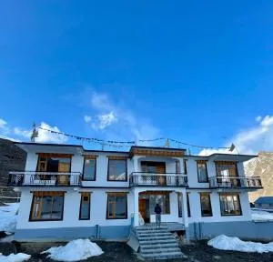 The Shangbar - Jispa