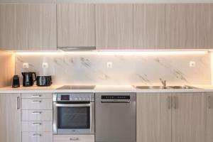 Roomy 3BR Apartment in Marousi by UPSTREET