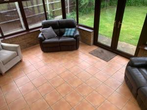 Big 5 bedroom house in Biddenham with 3 bathrooms