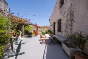 The Fabrica Falasarna - Áyioi Pándes