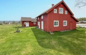 1 Bedroom Awesome Home In Horred - Tostared