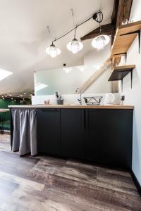 Studio with an AC - Dietla 51 street