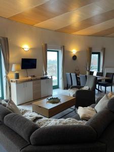 Großes Familienapartment mitten in der Natur