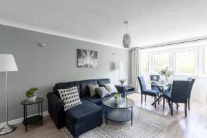 Centrally located Islington