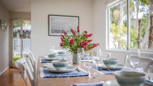 Plunge Pool and Flat 100m Walk To Beach